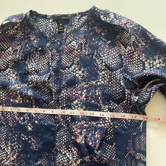 Aqua Women Blouse Snake Print Animal Blue Purple Color Sz XS - Picture 12 of 12